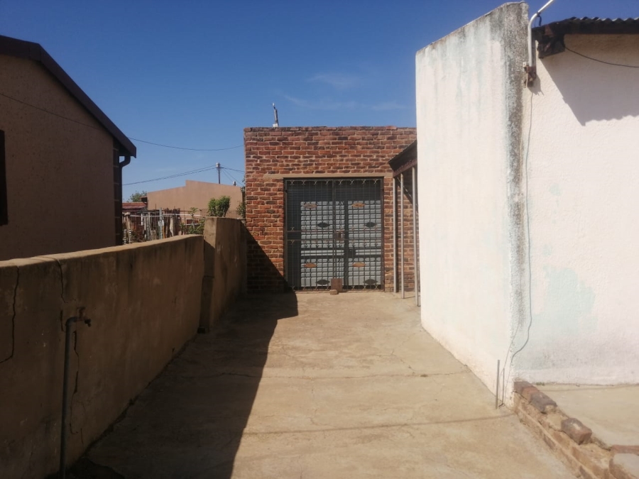 3 Bedroom Property for Sale in Botshabelo Free State